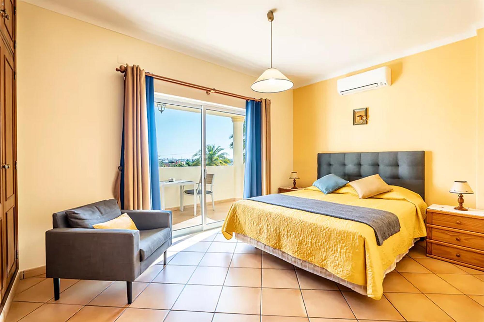Villa Eber - Independent 1 & 2 Bedroom Apartments, Pool, Air Con, Fast Wi-Fi, Near Old Town Of Albufeira And Beaches Εξωτερικό φωτογραφία