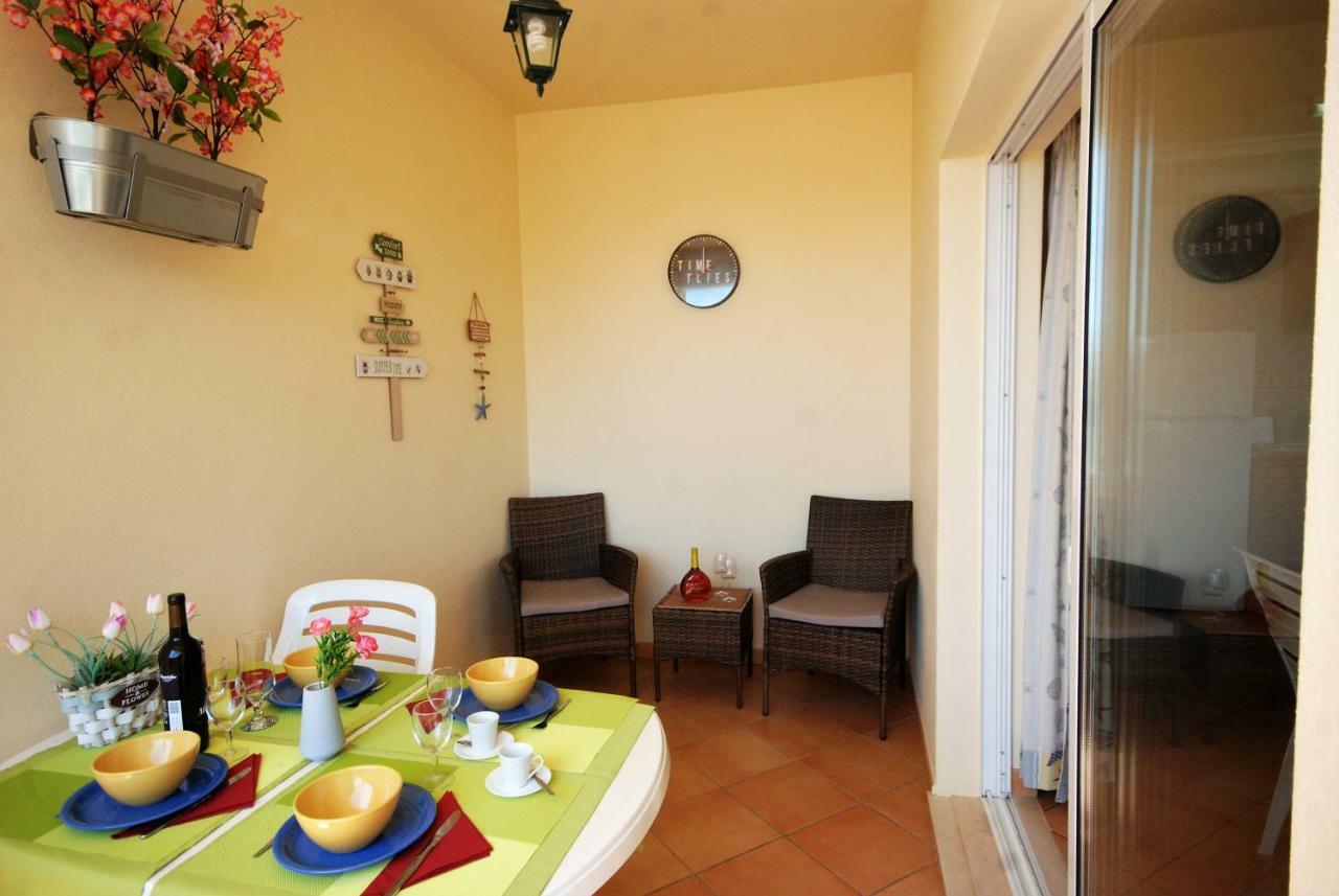 Villa Eber - Independent 1 & 2 Bedroom Apartments, Pool, Air Con, Fast Wi-Fi, Near Old Town Of Albufeira And Beaches Εξωτερικό φωτογραφία