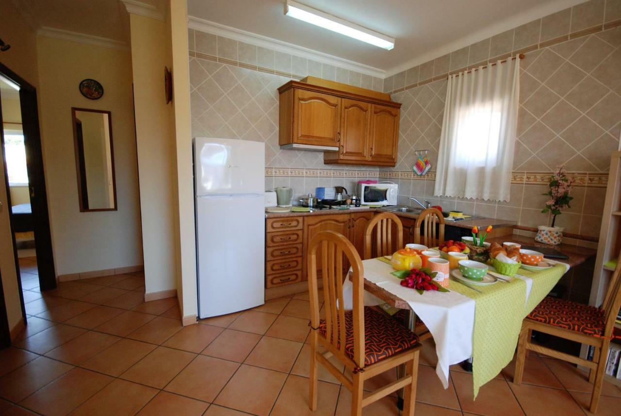 Villa Eber - Independent 1 & 2 Bedroom Apartments, Pool, Air Con, Fast Wi-Fi, Near Old Town Of Albufeira And Beaches Εξωτερικό φωτογραφία